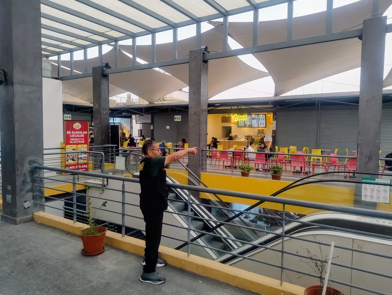 MONITOREO EN CENTROS COMERCIALES